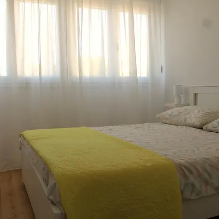Lucija Lejlighed *