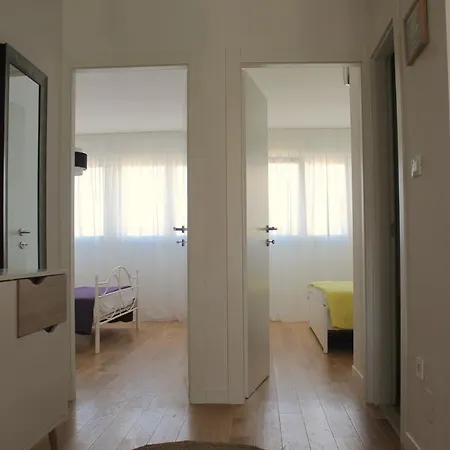 Lucija Appartement *