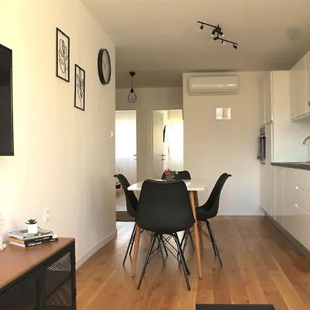 Lucija Apartamento *